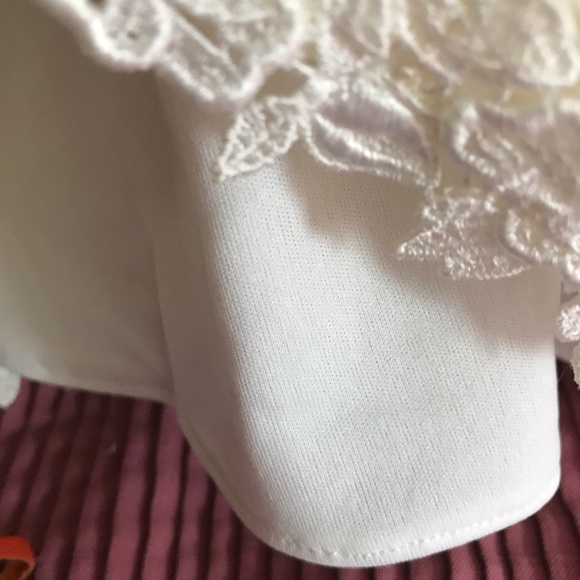 Flirtations White lace juniors dress. - Picture 4 of 4